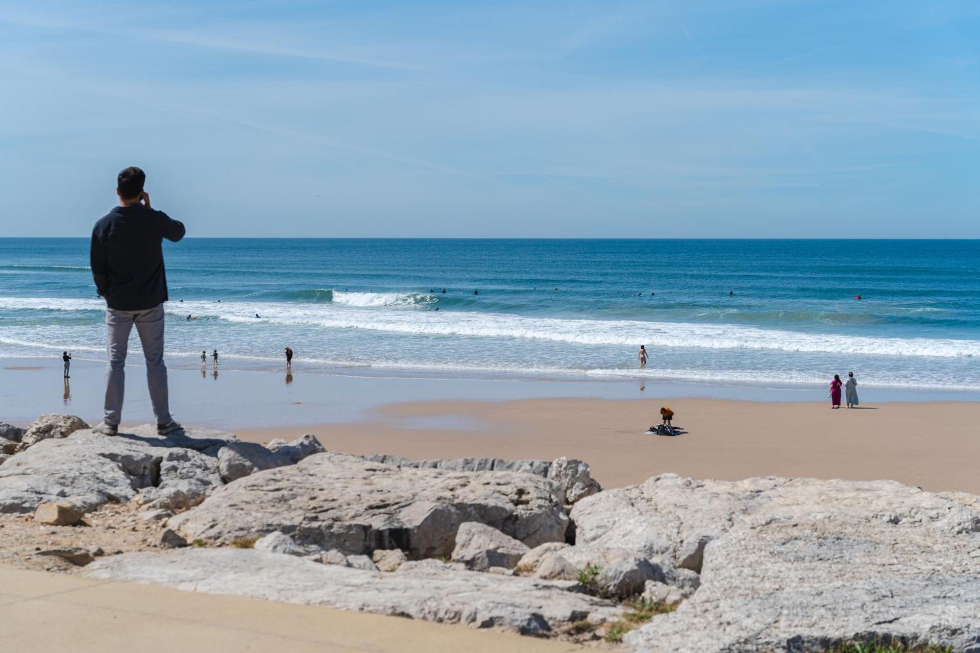 Sea View & Sundown, 150M From The Beach And Surf Spots Costa da Caparica Exterior foto